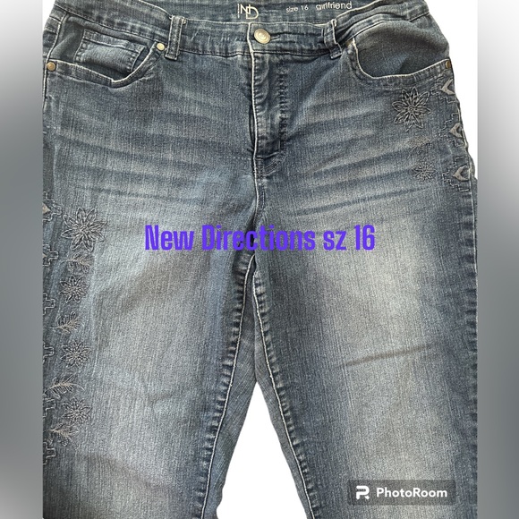New Directions Plus Size 16 Girlfriend Jeans Stretch Embroidered Crop Ankle EUC - Picture 1 of 16